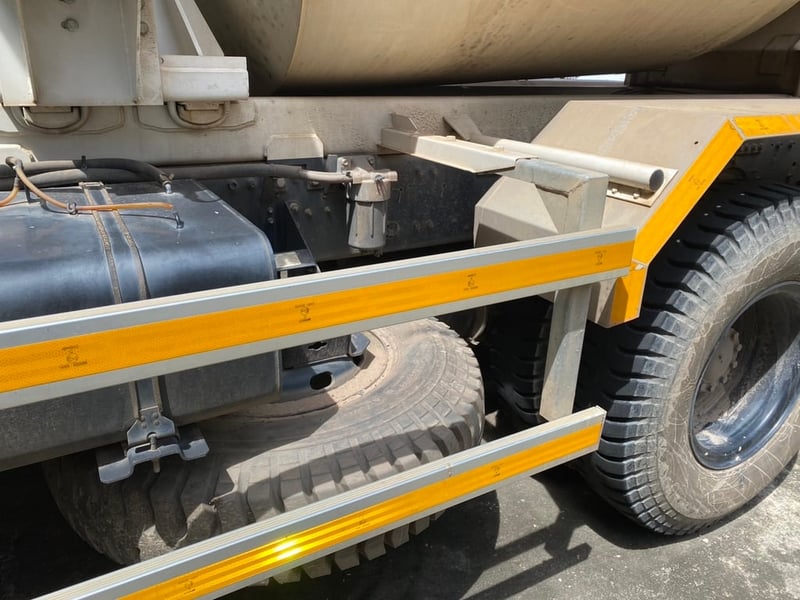 ISUZU FXZ320แรงม้า 10ล้อ โม่ผสมปูน ปี65 มี2คัน ISUZU FXZ320แรงม้า 10ล้อ โม่ผสมปูน ปี65 มี2คัน