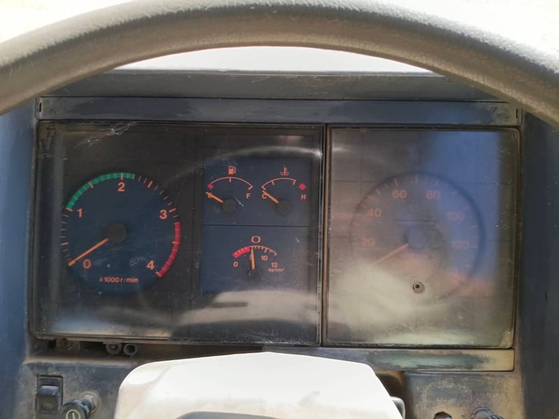 Hino 260แรง ปี39 รถโม่6คิว ใช้งานได้ปกติ เล่มพร้อมโอน Hino 260แรง ปี39 รถโม่6คิว ใช้งานได้ปกติ เล่มพร้อมโอน