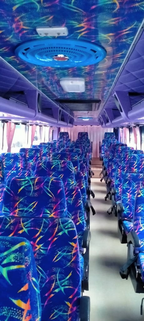 รถบัส 31ที่นั่ง พร้อมใช้งาน