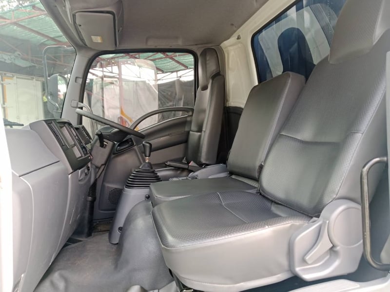 ISUZU FRR190 ปี66 ตู้แห้ง 10บาน ยาว6.5เมตร สวย พร้อมใช้ ISUZU FRR190 ปี66 ตู้แห้ง 10บาน ยาว6.5เมตร สวย พร้อมใช้