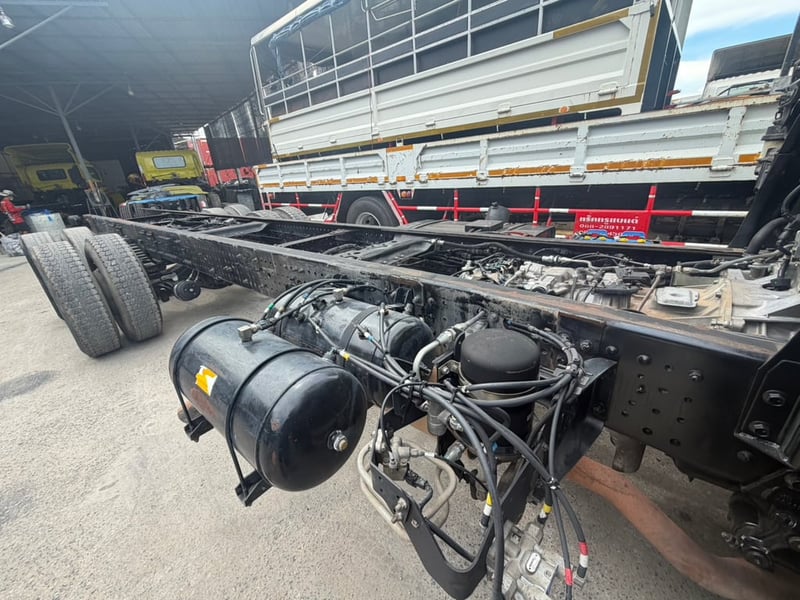 Hino FL260 ปี60 หัวคัสซี สามารถวางตู้ วางคอก ให้ได้ ยางใหม่ Hino FL260 ปี60 หัวคัสซี สามารถวางตู้ วางคอก ให้ได้ ยางใหม่