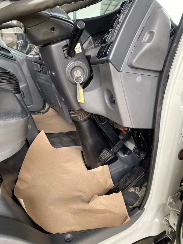 ISUZU NLR130 ปี58 ตู้แห้ง ยาว3เมตร ราคารวมVat ฟรีโอน