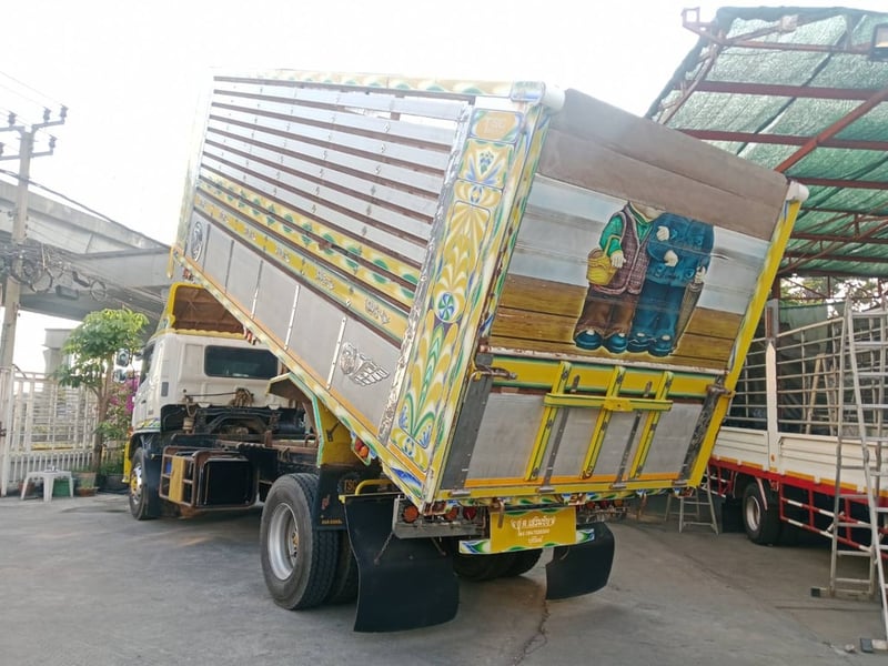 Hino Victor 240 ปี60 กระบะดั้มพ์  ยาว6.5เมตร