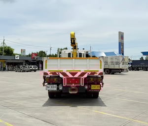 HINO FM 344แรงม้า รถบรรทุก 10ล้อ กระบะเหล็กติดเครน ปี2022 เลขไมล์ 15,489 กม. HINO FM 344แรงม้า รถบรรทุก 10ล้อ กระบะเหล็กติดเครน ปี2022 เลขไมล์ 15,489 กม.