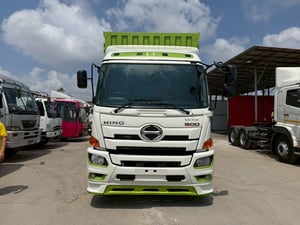 Hino Victor 260แรง ปี60 10ล้อเพลาเดียว ตู้ยาว7.7เมตร