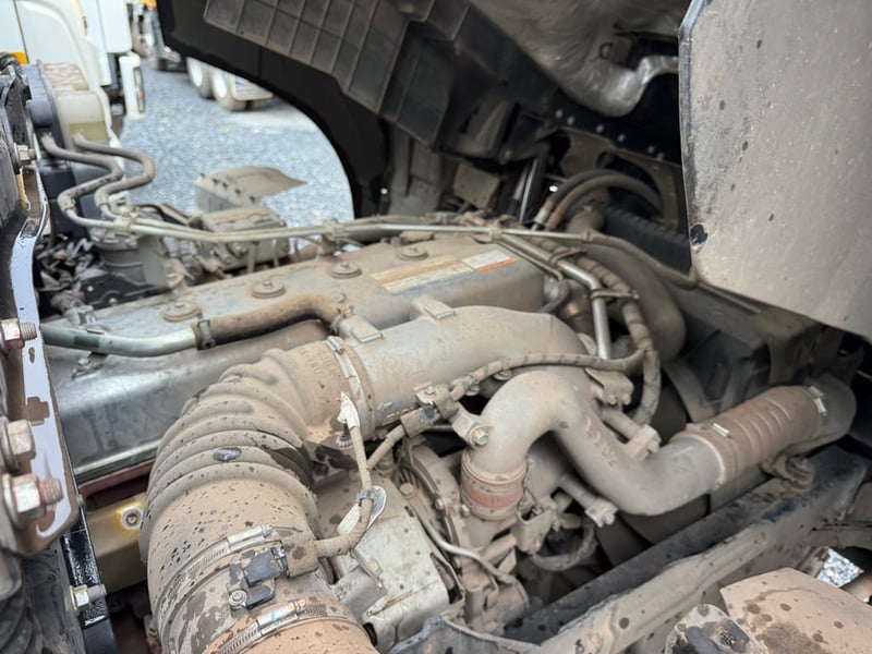 รถคอกหมู Hino FL1A 344hp ปี 66หน้าขาว