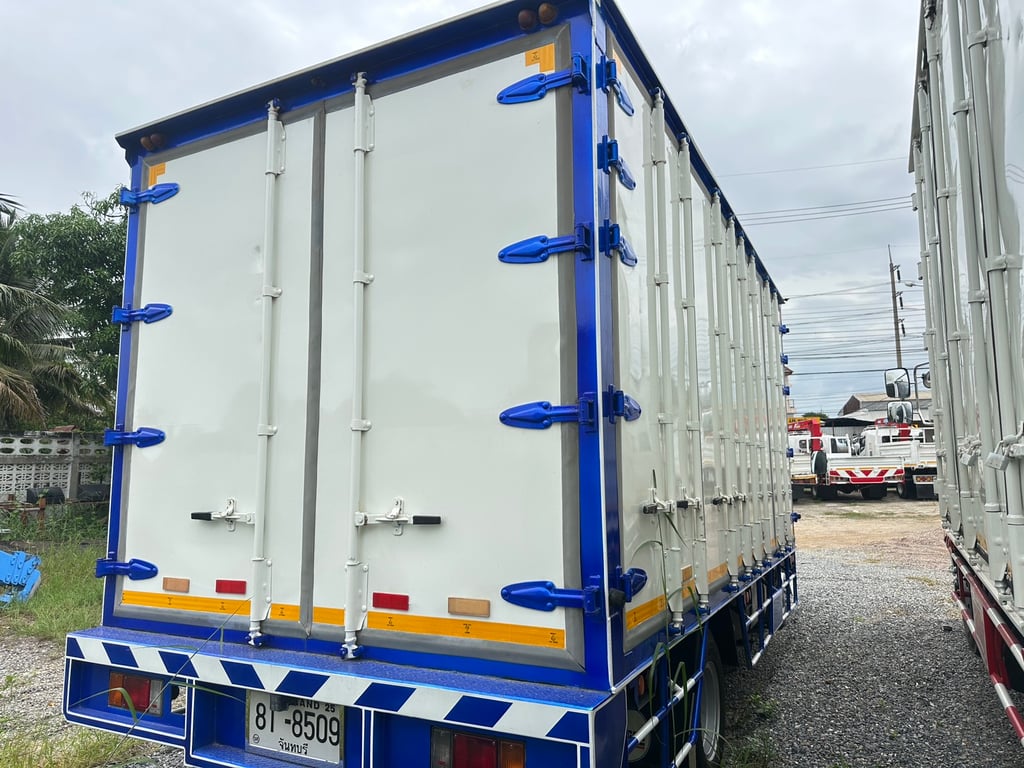 ขาย ตู้10บาน ยาว5เมตร พร้อมใช้งาน