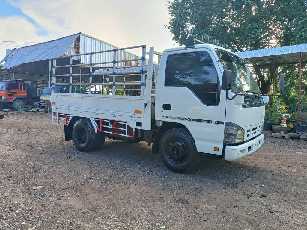 ISUZU NKR100 ปี50 6ล้อคอก สวย พร้อมใช้
