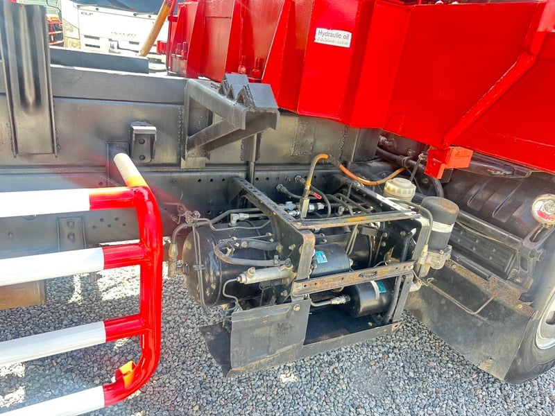ISUZU FRR210 ปี57 ดั้มพ์3.5เมตร เครน3.4ตัน 3ปอก