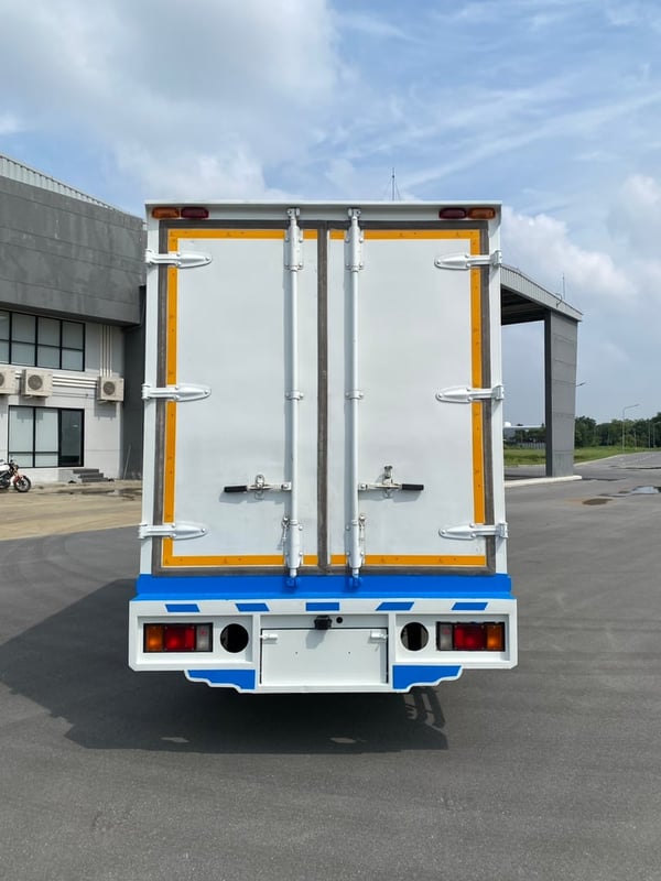 ISUZU NLR130 ปี65 ตู้แห้ว ยาว3เมตร ประกันศูนย์เหลือ2ปี ISUZU NLR130 ปี65 ตู้แห้ว ยาว3เมตร ประกันศูนย์เหลือ2ปี