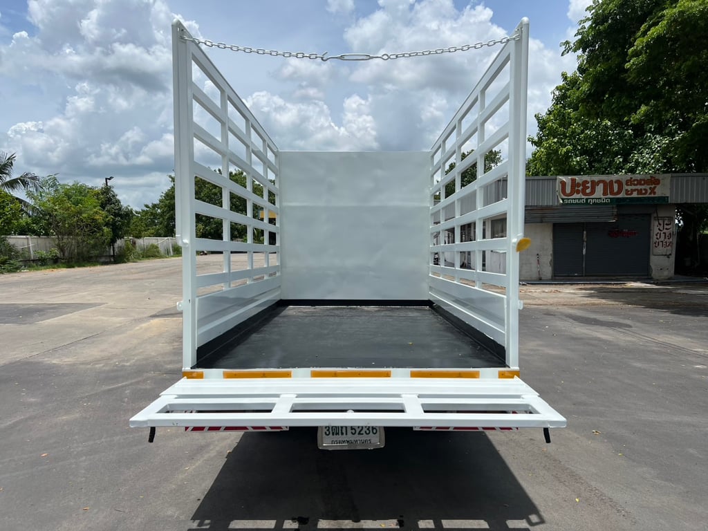 ISUZU NLR 130แรง 4ล้อ กระบะคอกสูง ปี65