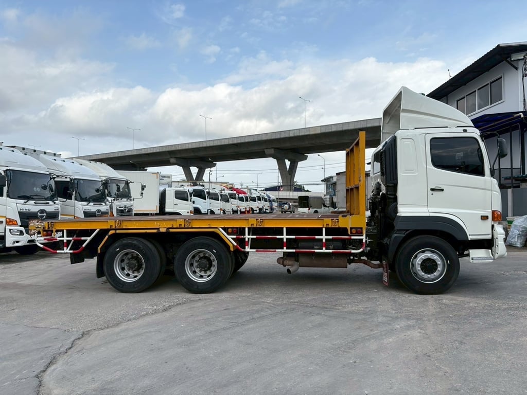 10ล้อ HINO VICTOR 344แรงม้า ปี2559 2 เพลา พื้นเรียบยาว6.4เมตร มีระบบลากพ่วง