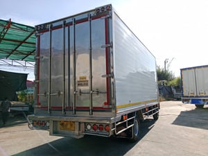 ISUZU FRR 210แรงม้า รถบรรทุก 6ล้อ ตู้เย็นติดลบ ปี63