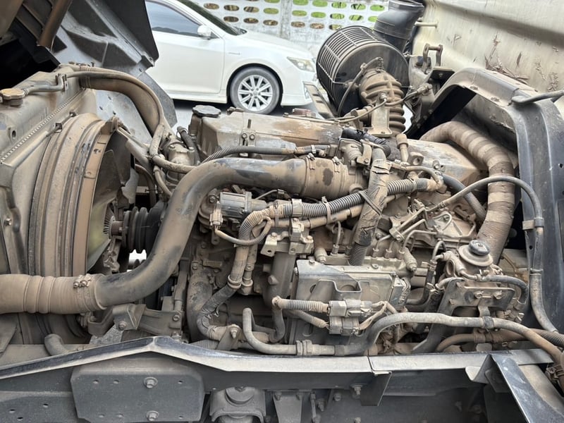 ISUZU FVM 300แรงม้า รถบรรทุก 10ล้อ กระบะคอกสูง ปี2015 เลขไมล์ 609,000 กม.