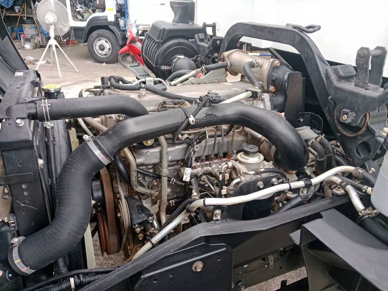 ISUZU FRR 210แรงม้า รถบรรทุก 6ล้อ ดั้มพ์5คิว  ปี65