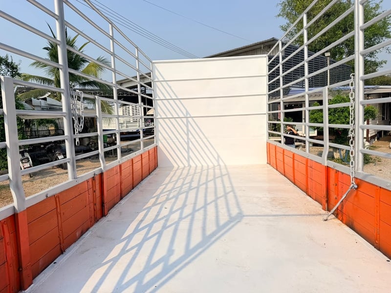 Hino fc4j สมอทอง ปี45 กระบะยาว 5.6เมตร