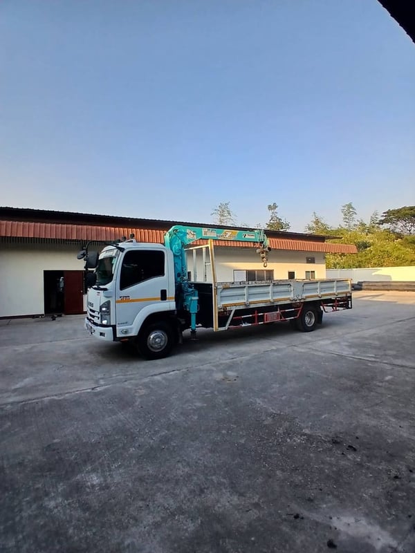 ISUZU FRR210 ปี63 เครน3ตัน 4ปลอก กระบะยาว6เมตร ISUZU FRR210 ปี63 เครน3ตัน 4ปลอก กระบะยาว6เมตร