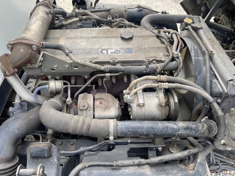 ISUZU NPR 150แรง รถ6ล้อ ตู้แห้ง 3บาน ปี62