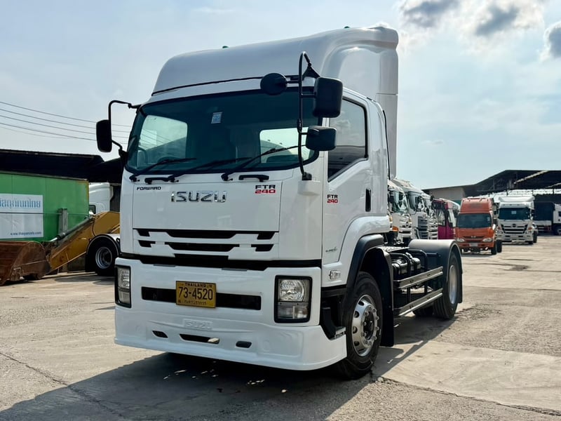 ISUZU FTR240 หัวลาก 6ล้อ ปี64 เก็บงาน ยางใหม่ 