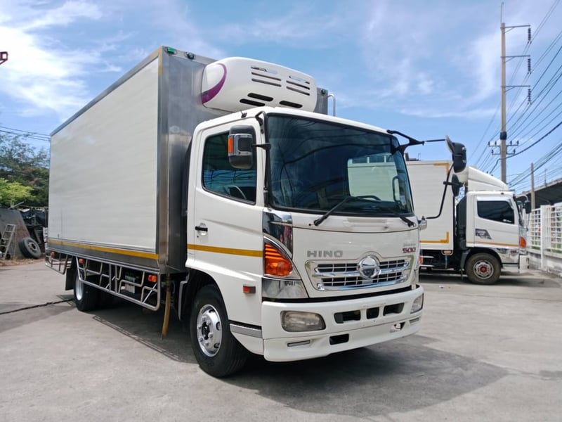 Hino FC145 ตู้เย็น ยาว5.6เมตร ปี61 Hino FC145 ตู้เย็น ยาว5.6เมตร ปี61