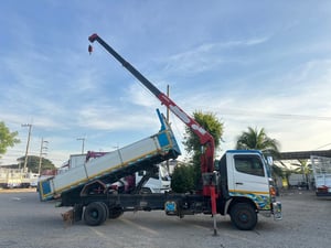 HINO MEGA 175แรงม้า รถบรรทุก 6ล้อ กระบะดั้มพ์ ติดเครน ปี60