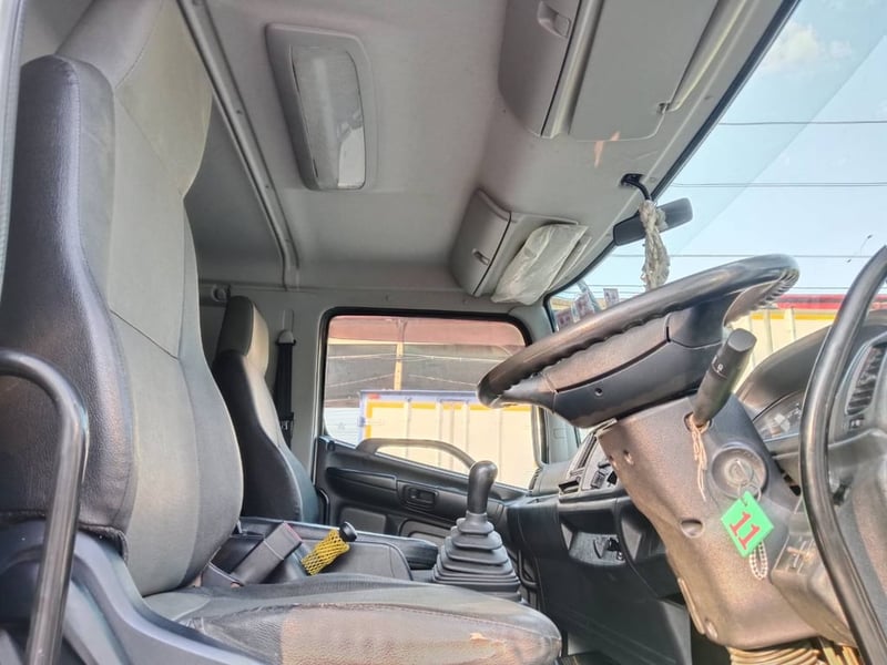 Hino Victor 240 ปี60 กระบะดั้มพ์  ยาว6.5เมตร