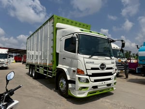 Hino Victor 260แรง ปี60 10ล้อเพลาเดียว ตู้ยาว7.7เมตร