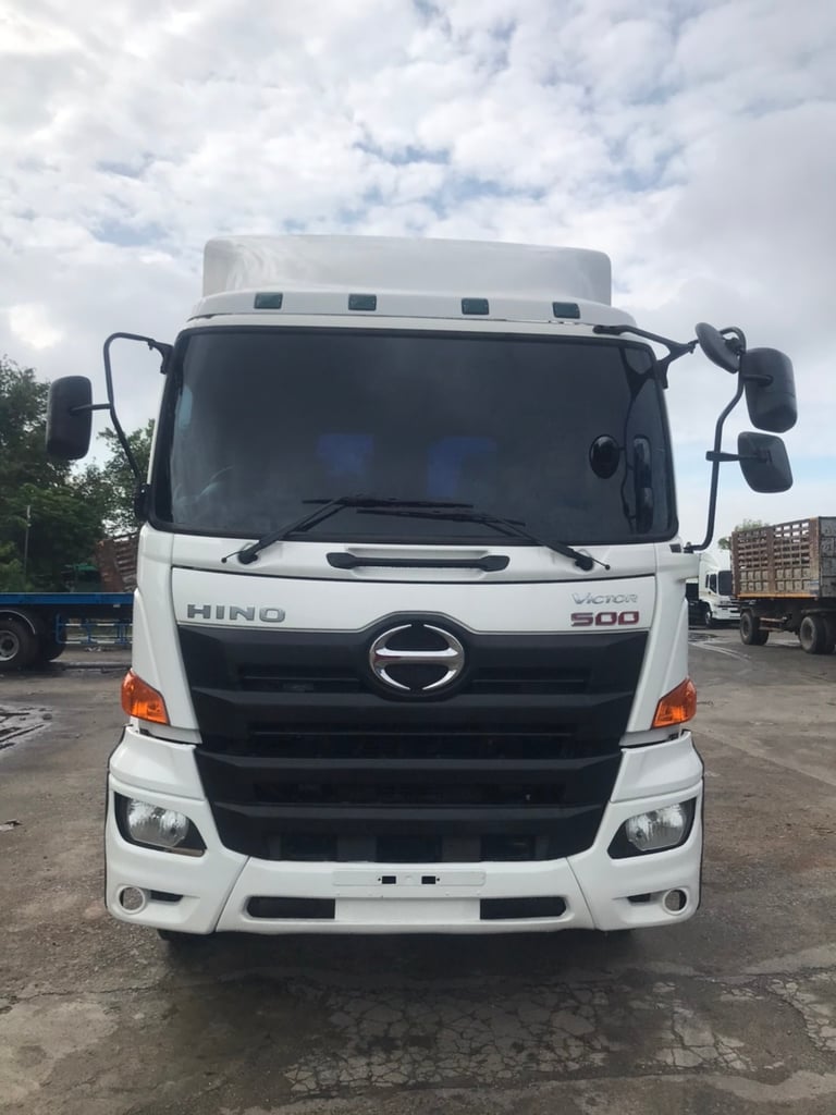 HINO FM 344แรง ปี61 ติดเครน 5ตัน พร้อมใช้งาน HINO FM 344แรง ปี61 ติดเครน 5ตัน พร้อมใช้งาน