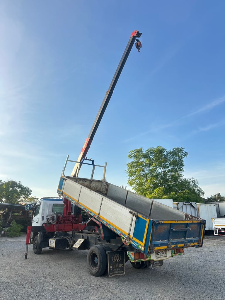 HINO MEGA 175แรงม้า รถบรรทุก 6ล้อ กระบะดั้มพ์ ติดเครน ปี60