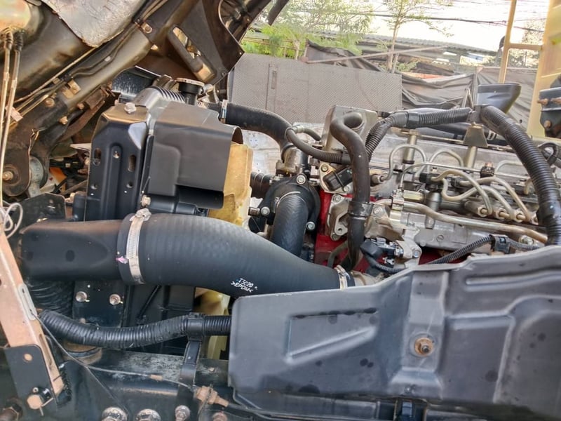 Hino Victor 240 ปี60 กระบะดั้มพ์  ยาว6.5เมตร