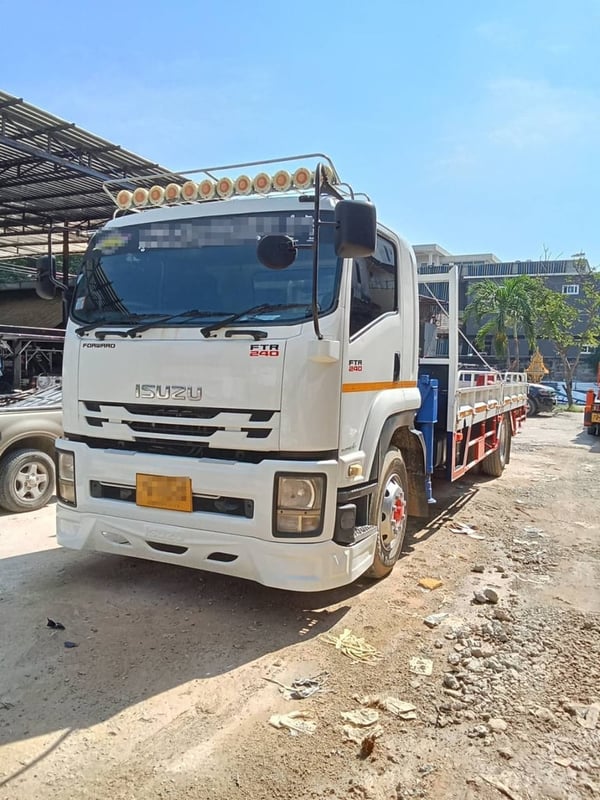 ISUZU FTR240 ปี54 เครน5ตัน กระบะยาว9เมตร