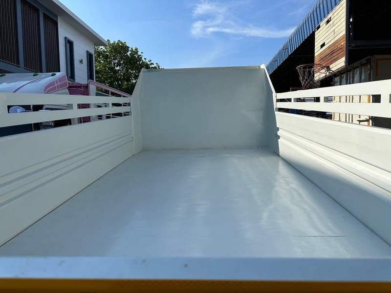 ISUZU NPR150แรง รถบรรทุก 6ล้อ ดั้มพ์5คิว ปี2022 ISUZU NPR150แรง รถบรรทุก 6ล้อ ดั้มพ์5คิว ปี2022