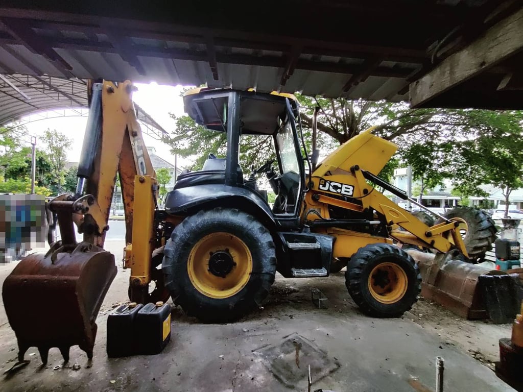 ขายรถหน้าตักหลังขุด JCB รถพร้อมใช้งาน