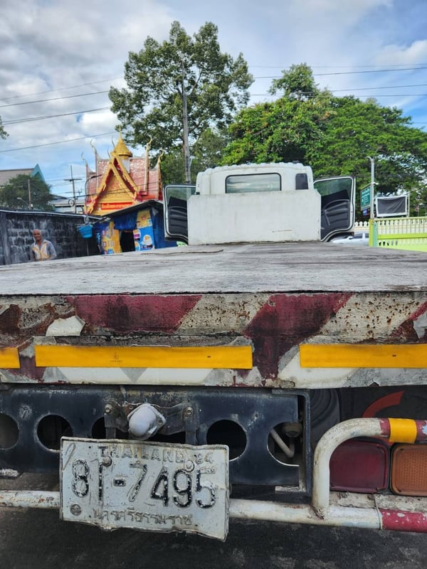 ISUZU FVM 240แรงม้า รถบรรทุก 10ล้อ พื้นเรียบ ปี2010