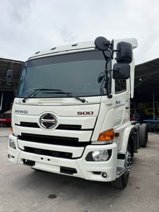 Hino FL260 ปี60 หัวคัสซี สามารถวางตู้ วางคอก ให้ได้ ยางใหม่ Hino FL260 ปี60 หัวคัสซี สามารถวางตู้ วางคอก ให้ได้ ยางใหม่