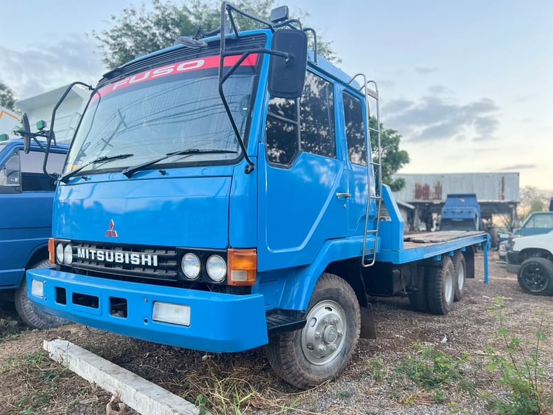 MITSUBISHI 10ล้อ เพลาเดียว 160แรงม้า เทลลเลอร์แท่นเตี้ย ปี2537