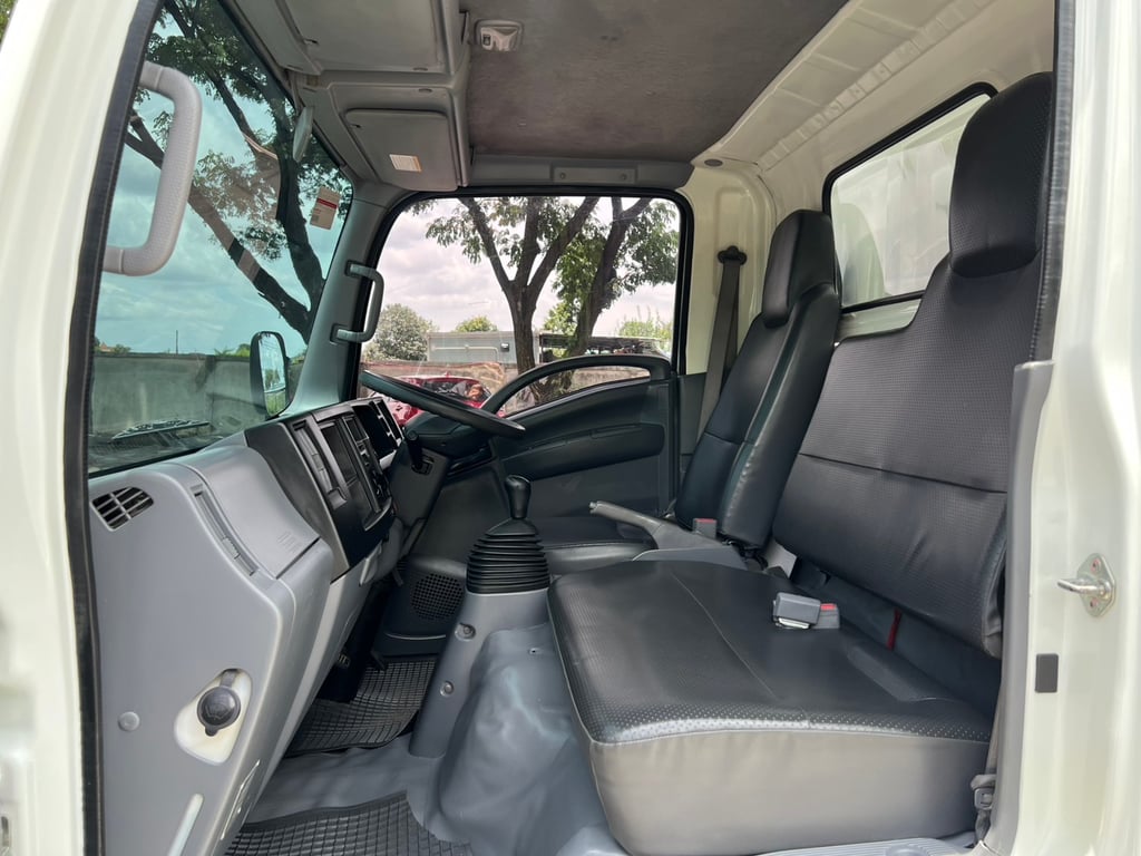 ISUZU NLR 130แรง 4ล้อ กระบะคอกสูง ปี65