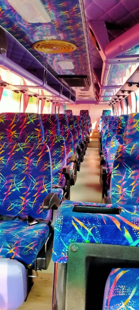 รถบัส 31ที่นั่ง พร้อมใช้งาน