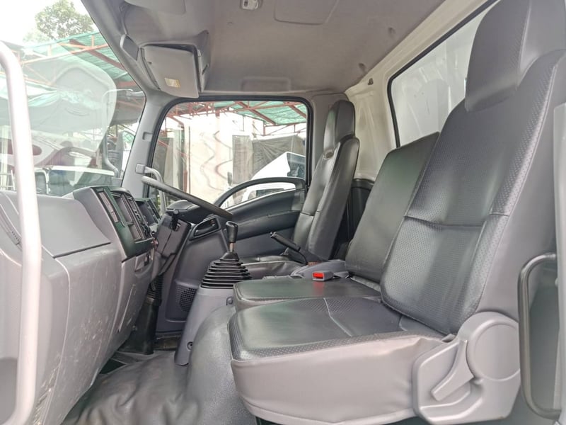 ISUZU FRR 210แรงม้า รถบรรทุก 6ล้อ ดั้มพ์5คิว  ปี65