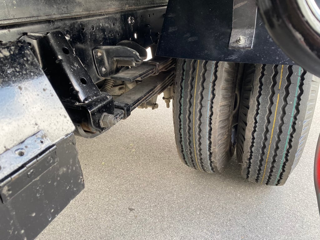 ISUZU NMR130 รถบรรทุก 6ล้อ ดั้มพ์ ปี66 รถสวย ไมล์น้อย ยางใหม่6เส้น