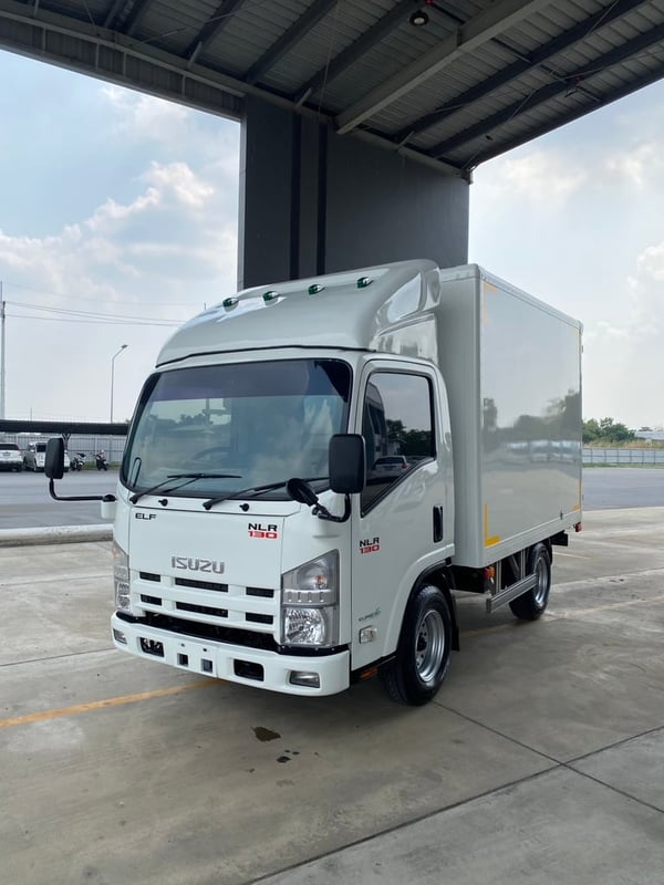 ISUZU NLR130 ปี58 ตู้แห้ง ยาว3เมตร ราคารวมVat ฟรีโอน