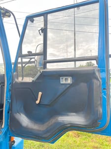 MITSUBISHI 10ล้อ เพลาเดียว 160แรงม้า เทลลเลอร์แท่นเตี้ย ปี2537 MITSUBISHI 10ล้อ เพลาเดียว 160แรงม้า เทลลเลอร์แท่นเตี้ย ปี2537