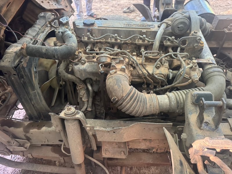 ISUZU NKR71G 6ล้อ เล็ก ดั๊มพ์ 3คิว แอร์พวงมาลัยเพาเวอร์รถพร้อมใช้