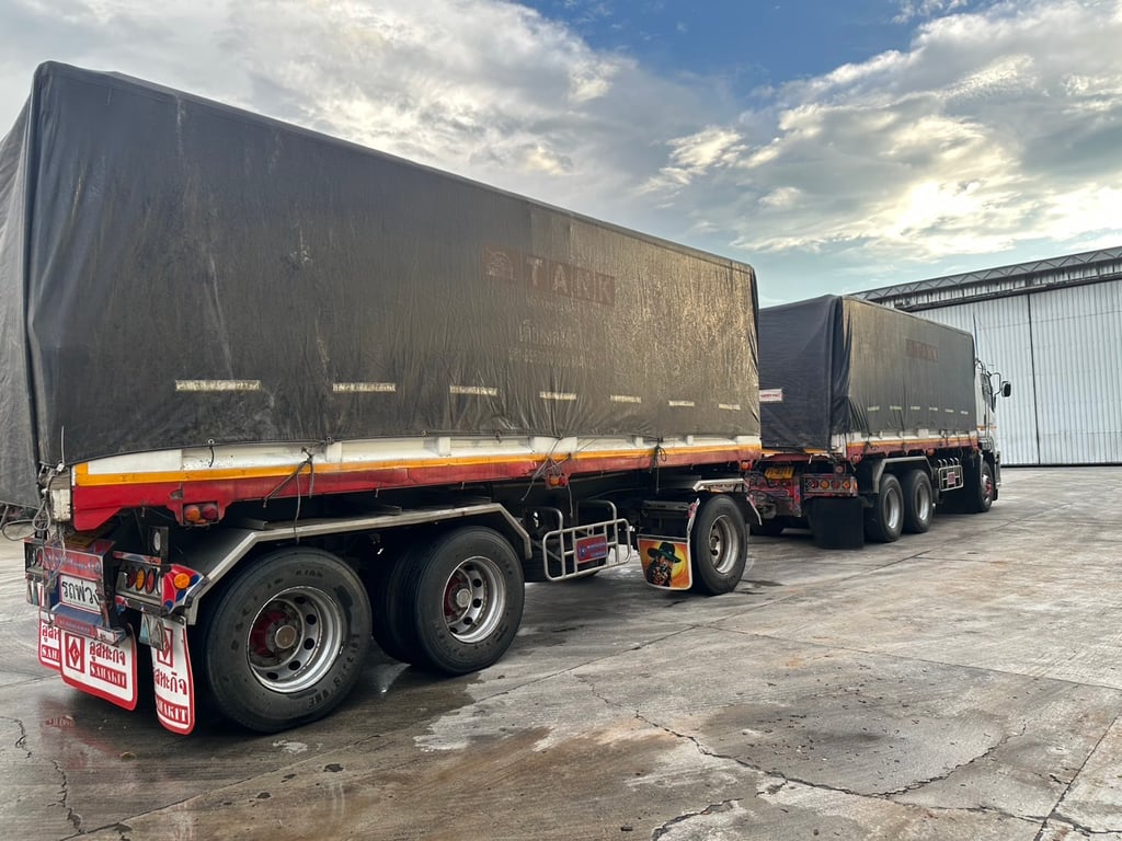 ISUZU FXZ 360แรงม้า รถบรรทุก 10ล้อ พ่วงแม่ลูก ปี2018 ISUZU FXZ 360แรงม้า รถบรรทุก 10ล้อ พ่วงแม่ลูก ปี2018
