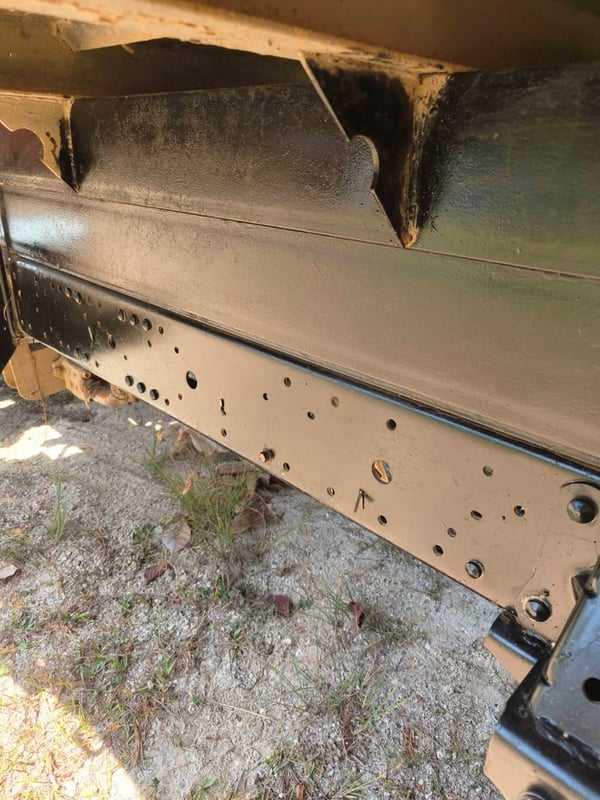 ISUZU NKR130 ปี50 6ล้อ ติดเครน2.2ตัน พร้อมใช้งาน