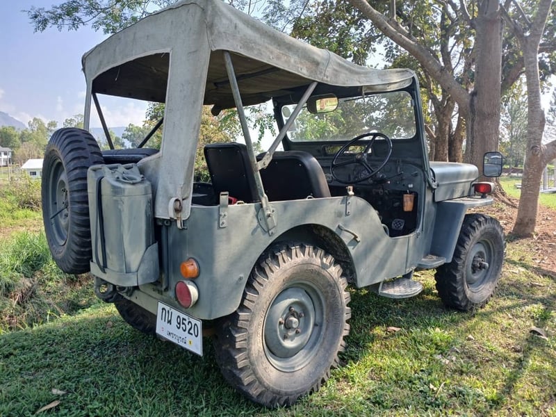 ขายรถจิ๊บทหาร สนใจติดต่อสอบถาม 0865463603 คุณปู