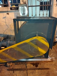 ต้องการขายพัดลมดูดอากาศ