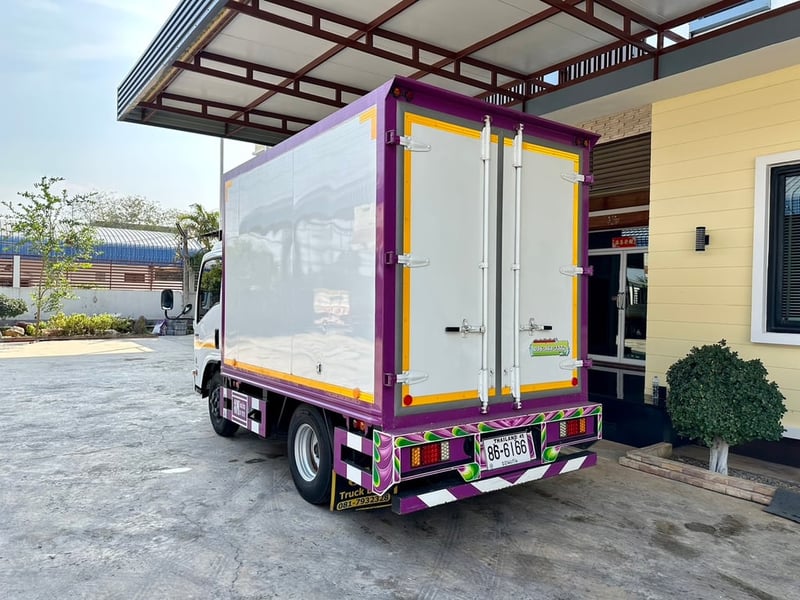 ISUZU NMR รถบรรทุก 6ล้อ ตู้แห้ง ปี67 รถใหม่มาก 
