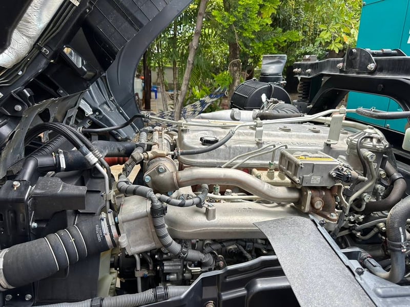 HINO FM 344แรงม้า รถบรรทุก 10ล้อ หัวลาก เฉพาะหัว ปี2023 เลขไมล์น้อยกว่า 100,000 กม.