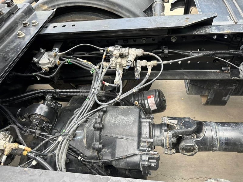 HINO FM 344แรงม้า รถบรรทุก 10ล้อ หัวลาก เฉพาะหัว ปี2023 เลขไมล์น้อยกว่า 100,000 กม.